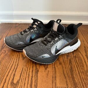 Nike React Infinity Run Fly Knit Black Zebra Iridescent Sneakers Women's 8